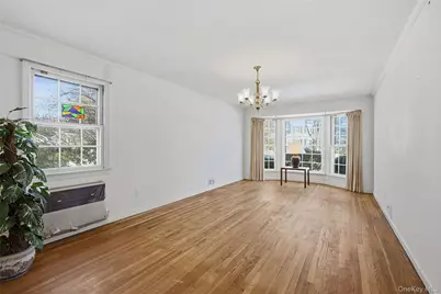 79 Appletree Lane, Roslyn Heights, NY 11577 - Photo 16