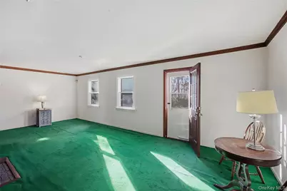 79 Appletree Lane, Roslyn Heights, NY 11577 - Photo 12