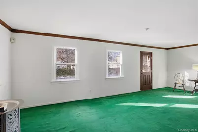 79 Appletree Lane, Roslyn Heights, NY 11577 - Photo 10