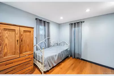 260 Springdale Drive, Ronkonkoma, NY 11779 - Photo 12