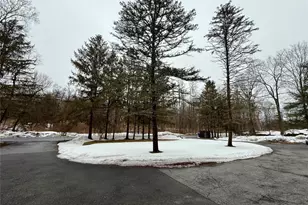 102 Fallkill Rd, Hyde Park, NY 12538 - Photo 16