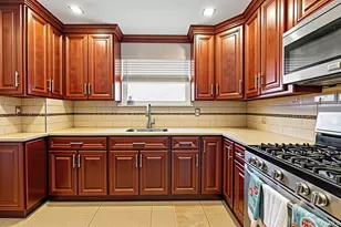 218-52 138th Rd, Springfield Gardens, NY 11413 - Photo 4