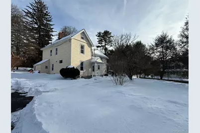 547 King St #B, Chappaqua, NY 10514 - Photo 2