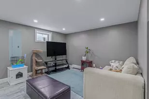 575 Hawthorne St, West Hempstead, NY 11552 - Photo 26