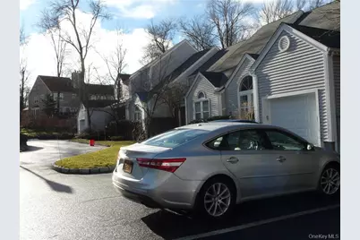 210 Sandpiper Court #210, Yorktown Heights, NY 10598 - Photo 4