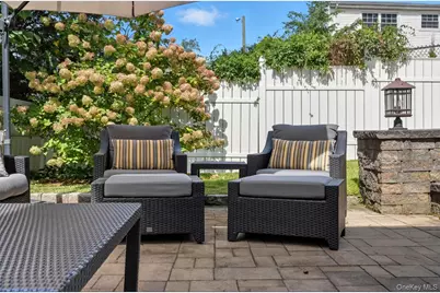 12 Crestview Drive, White Plains, NY 10604 - Photo 32