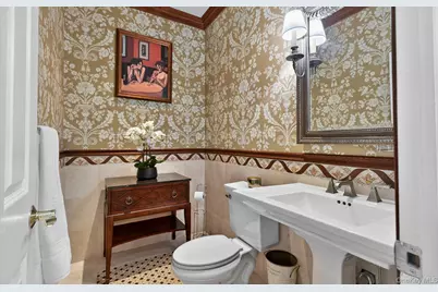 14 Miro Place, Port Washington, NY 11050 - Photo 20