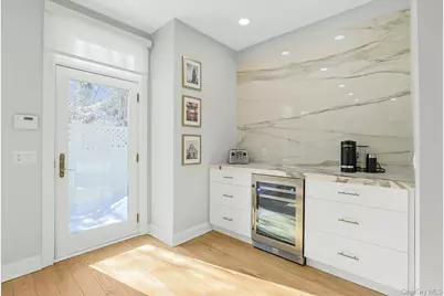 56 1st Street #L4, Pelham, NY 10803 - Photo 12