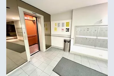 222-89 Braddock Avenue #4B, Bellerose, NY 11428 - Photo 8