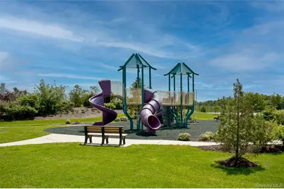 110 Brattle Circle, Melville, NY 11747 - Photo 36