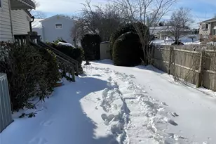 1286 America Ave, West Babylon, NY 11704 - Photo 30