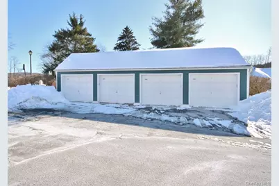 302 Sheffield Court, Brewster, NY 10509 - Photo 4