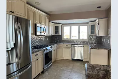 50 Florence Avenue, Freeport, NY 11520 - Photo 6
