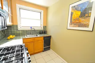 4 Wildwood Rd, Hartsdale, NY 10530 - Photo 10