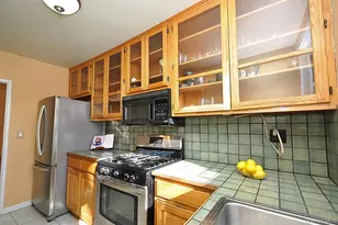 4 Wildwood Rd, Hartsdale, NY 10530 - Photo 8