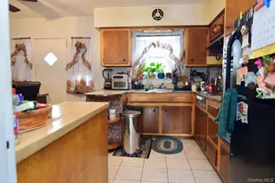 3317 Gunther Ave, Bronx, NY 10469 - Photo 2