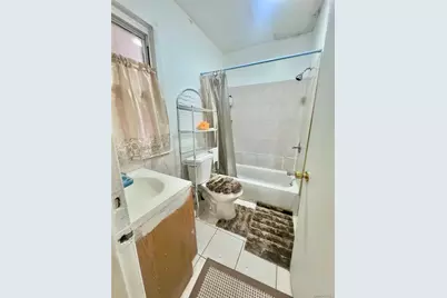 10460 Roosevelt Avenue, Corona, NY 11368 - Photo 8