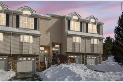 1604 Pondview Loop, Wappingers Falls, NY 12590 - Photo 2