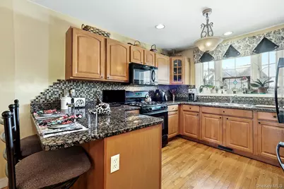 1604 Pondview Loop, Wappingers Falls, NY 12590 - Photo 18