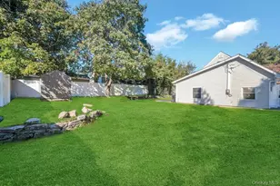 382 Boyle Rd, Selden, NY 11784 - Photo 4