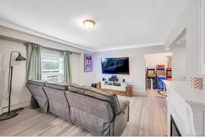 382 Boyle Road, Selden, NY 11784 - Photo 10