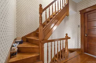 104-47 89th Ave, Richmond Hill, NY 11418 - Photo 14