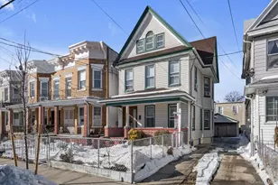 104-47 89th Ave, Richmond Hill, NY 11418 - Photo 2