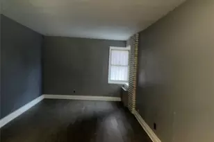 70 Locust Ave, New Rochelle, NY 10801 - Photo 2