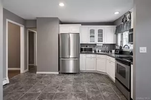 82 Brushwood Dr, Shirley, NY 11967 - Photo 4