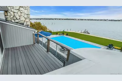 17 Romana Drive, Hampton Bays, NY 11946 - Photo 46