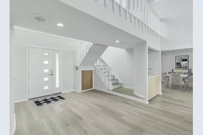 17 Romana Drive, Hampton Bays, NY 11946 - Photo 4