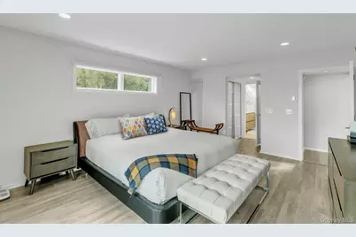 17 Romana Drive, Hampton Bays, NY 11946 - Photo 20