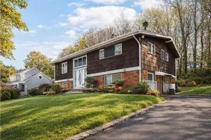 75 Tennyson Dr, Nanuet, NY 10954 - Photo 22