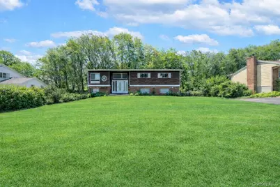 75 Tennyson Drive, Nanuet, NY 10954 - Photo 1