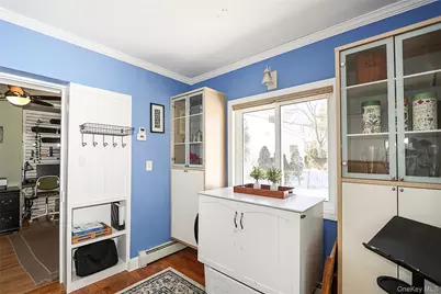 58 Elm Court, New Hyde Park, NY 11040 - Photo 16