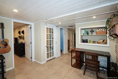 58 Elm Court, New Hyde Park, NY 11040 - Photo 24