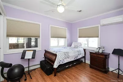 58 Elm Court, New Hyde Park, NY 11040 - Photo 18