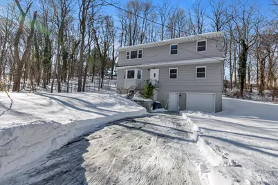 153 Vernon Valley Road #APT 1 LOWER LEVEL, East Northport, NY 11731 - Photo 2