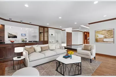 43 Hunt Drive, Jericho, NY 11753 - Photo 2