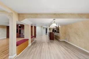 43 Hunt Dr, Jericho, NY 11753 - Photo 30