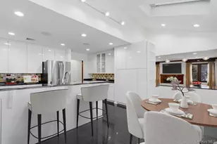 43 Hunt Dr, Jericho, NY 11753 - Photo 4