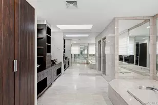 43 Hunt Dr, Jericho, NY 11753 - Photo 10