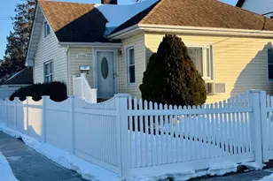 137-03 244th St, Rosedale, NY 11422 - Photo 4