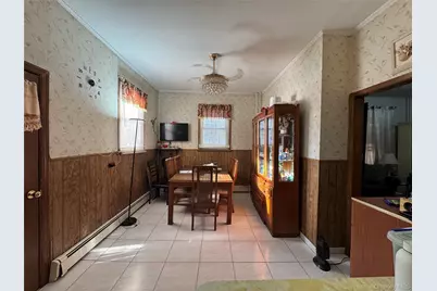 690 E 240th Street, Bronx, NY 10470 - Photo 16