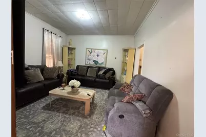 690 E 240th Street, Bronx, NY 10470 - Photo 8