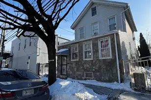 690 E 240th St, Bronx, NY 10470 - Photo 2