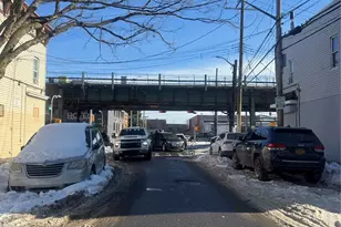 690 E 240th St, Bronx, NY 10470 - Photo 6