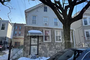 690 E 240th St, Bronx, NY 10470 - Photo 4