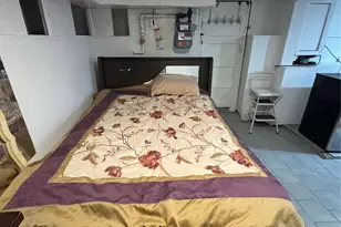 690 E 240th St, Bronx, NY 10470 - Photo 44