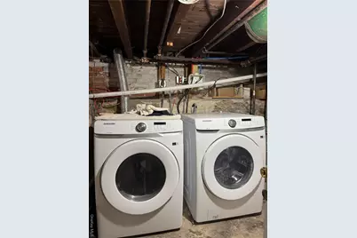 690 E 240th Street, Bronx, NY 10470 - Photo 46